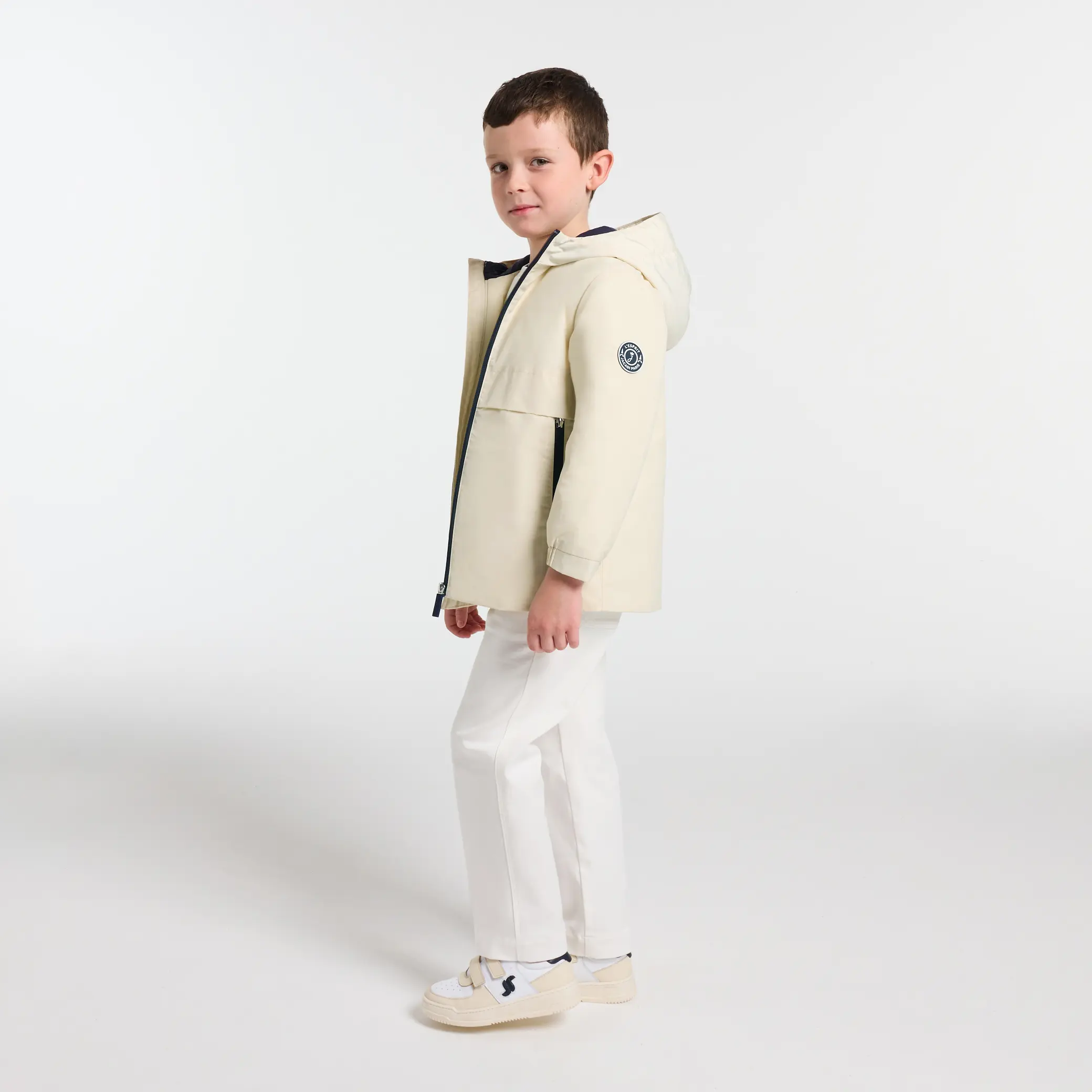 BEIGE TAUPE
